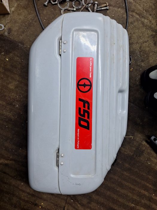 Kufer , kuferek , dromader, FSO Caro