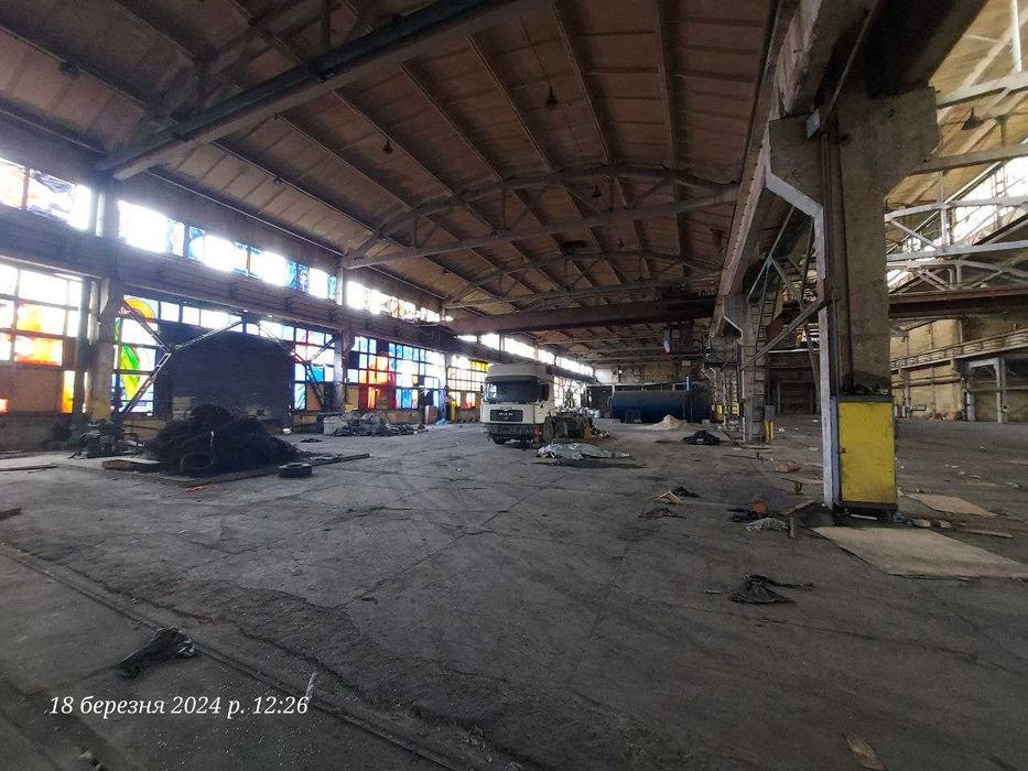 склад-виробництво 2300м2 , капіт., сухе, зайде фура, Н-10м, кран 10т