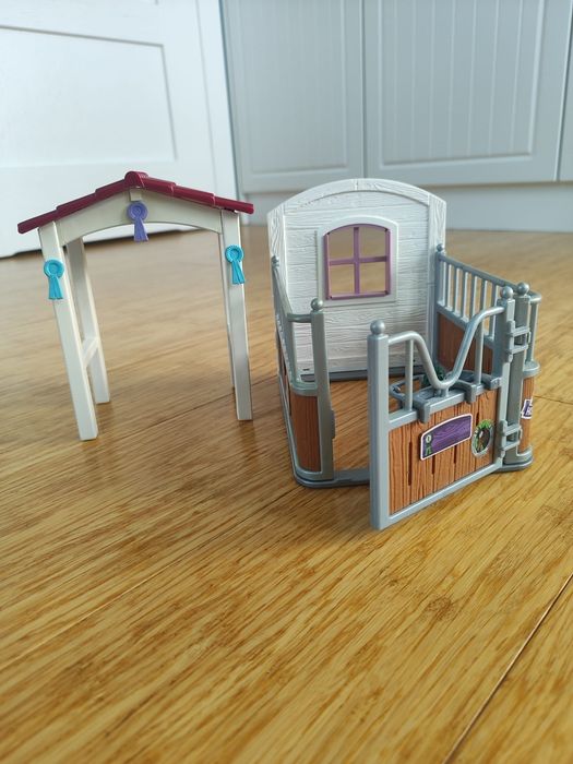 SCHLEICH 42369 Box 2 konie dodatki