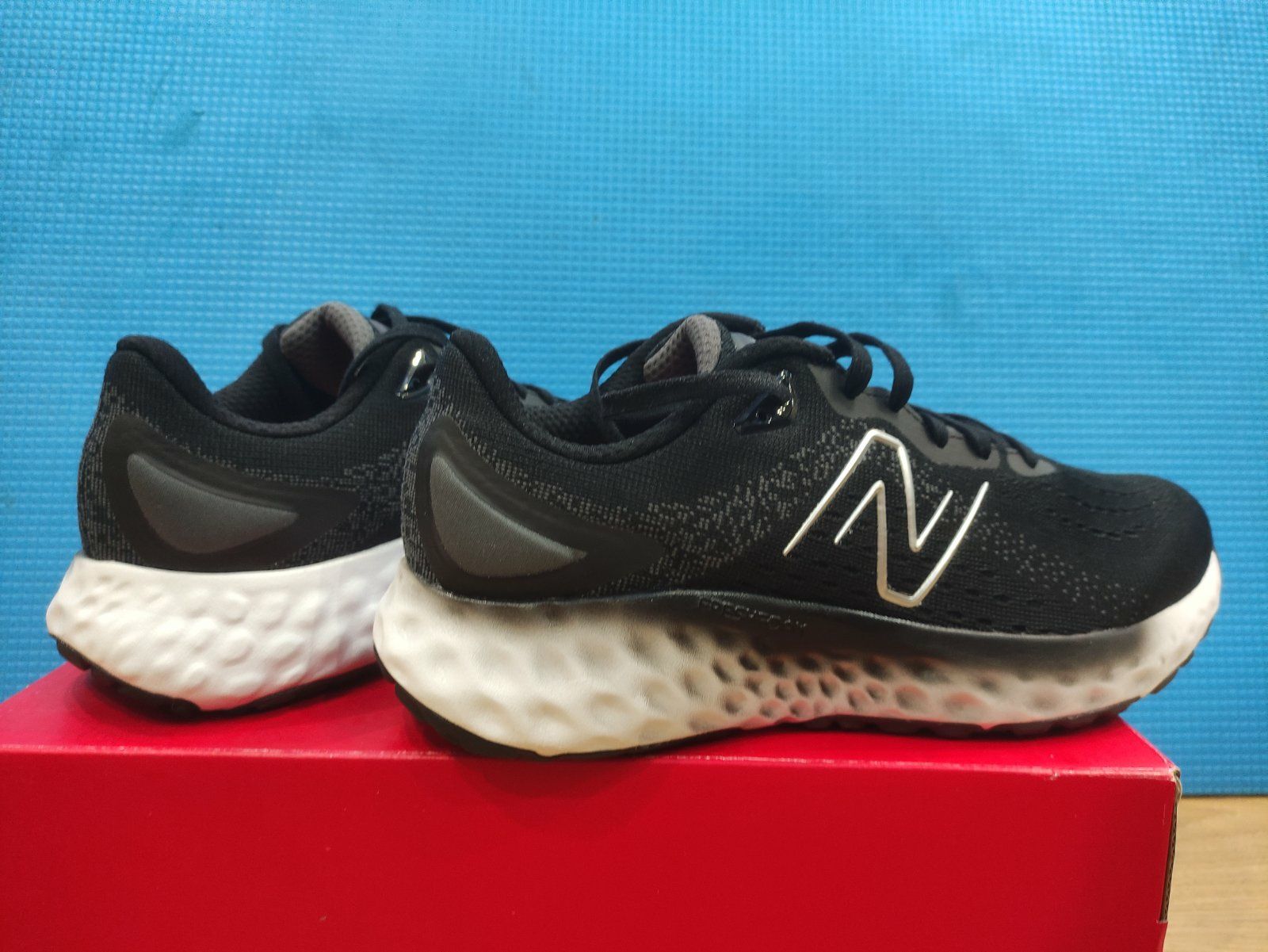 Оригінал! Кросівки New Balance Fresh Foam Evoz v2 42.5EUR (27.0 см)