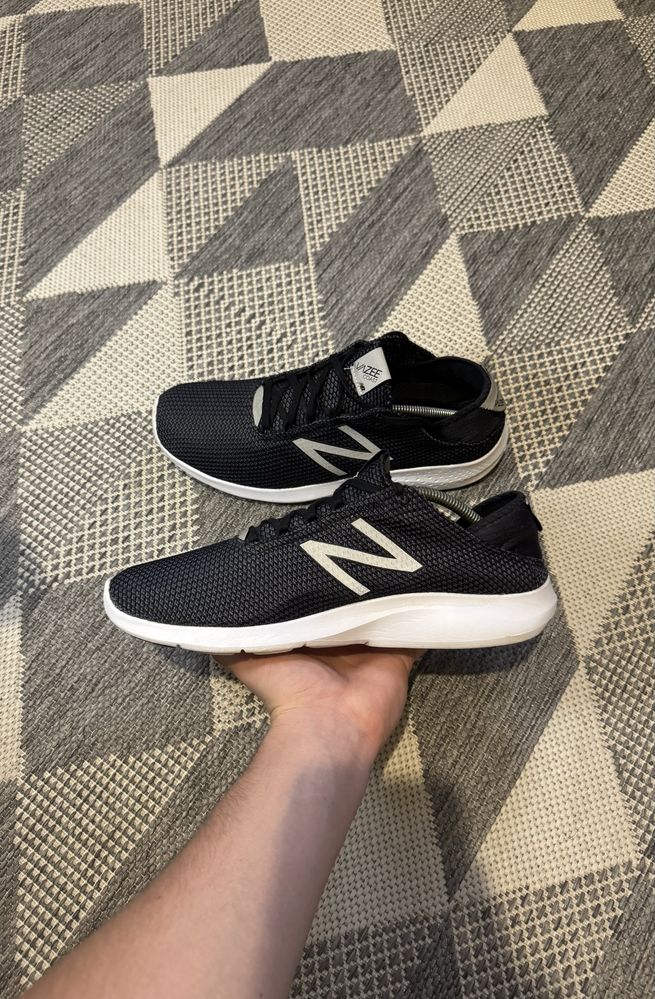 Чоловічі кросівки New Balance Vazee Coast