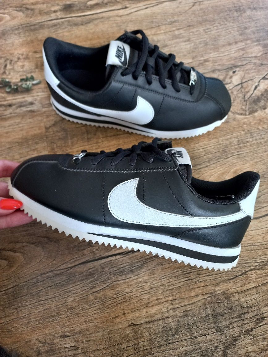 Кросівки Nike Cortez 36р в см 22.5