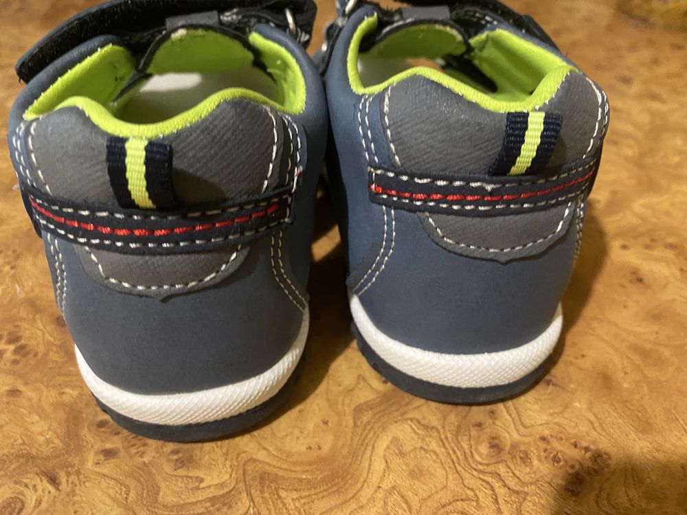 Босоножки кожаные новые сандали для мальчика 26 размер кожа