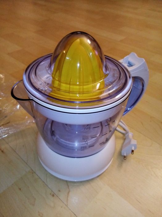 automatyczna wyciskarka do cytrusów, sokownik