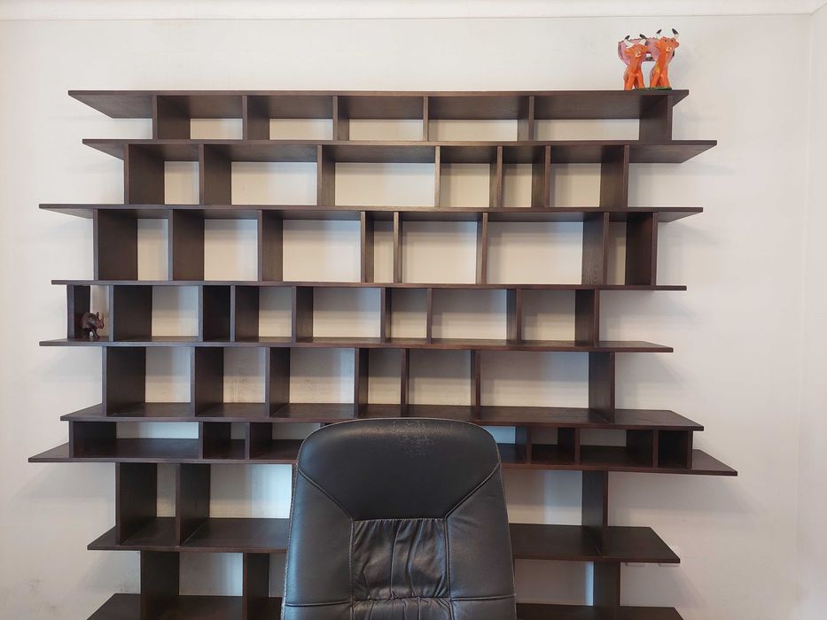 Estante em Wengê chocolate