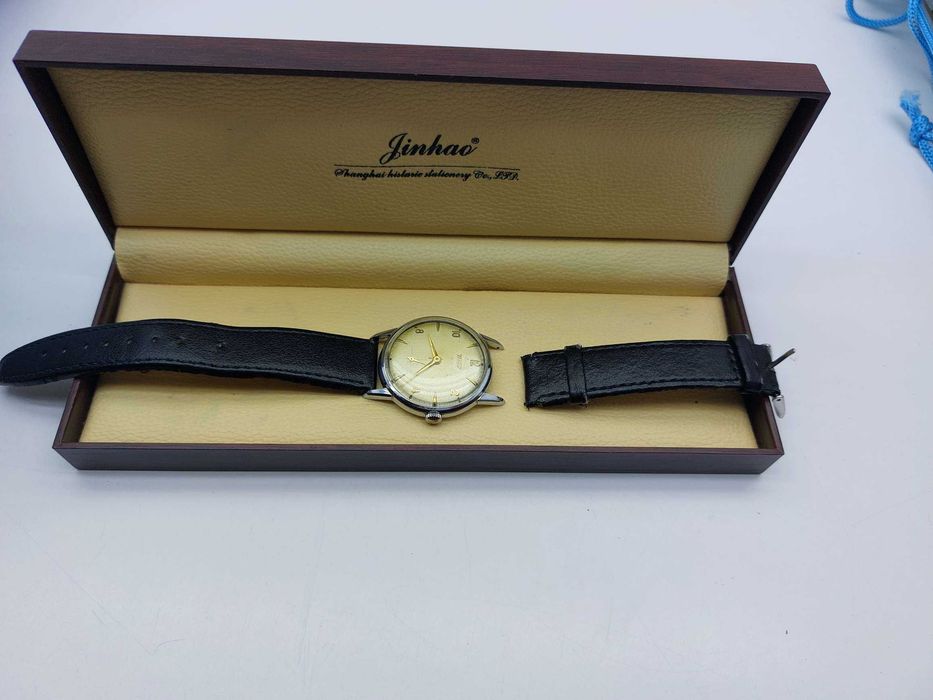 Zegarek  TISSOT 50041-9  1950r  nakręcany