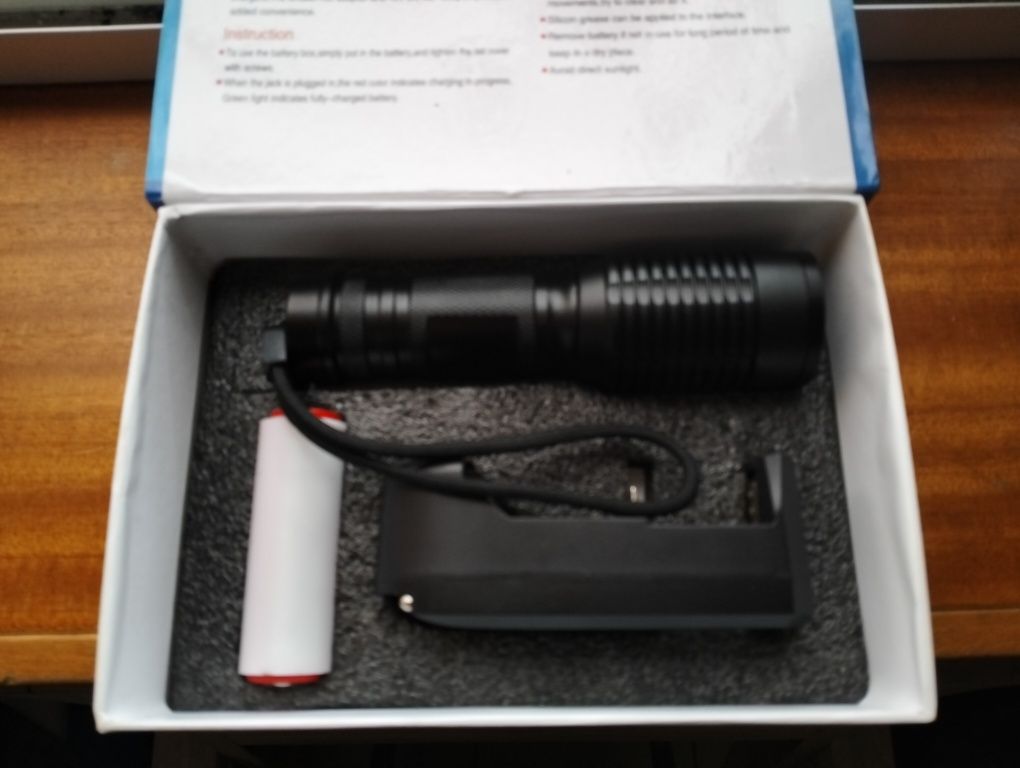 Lanterna Led Strong Flashlight