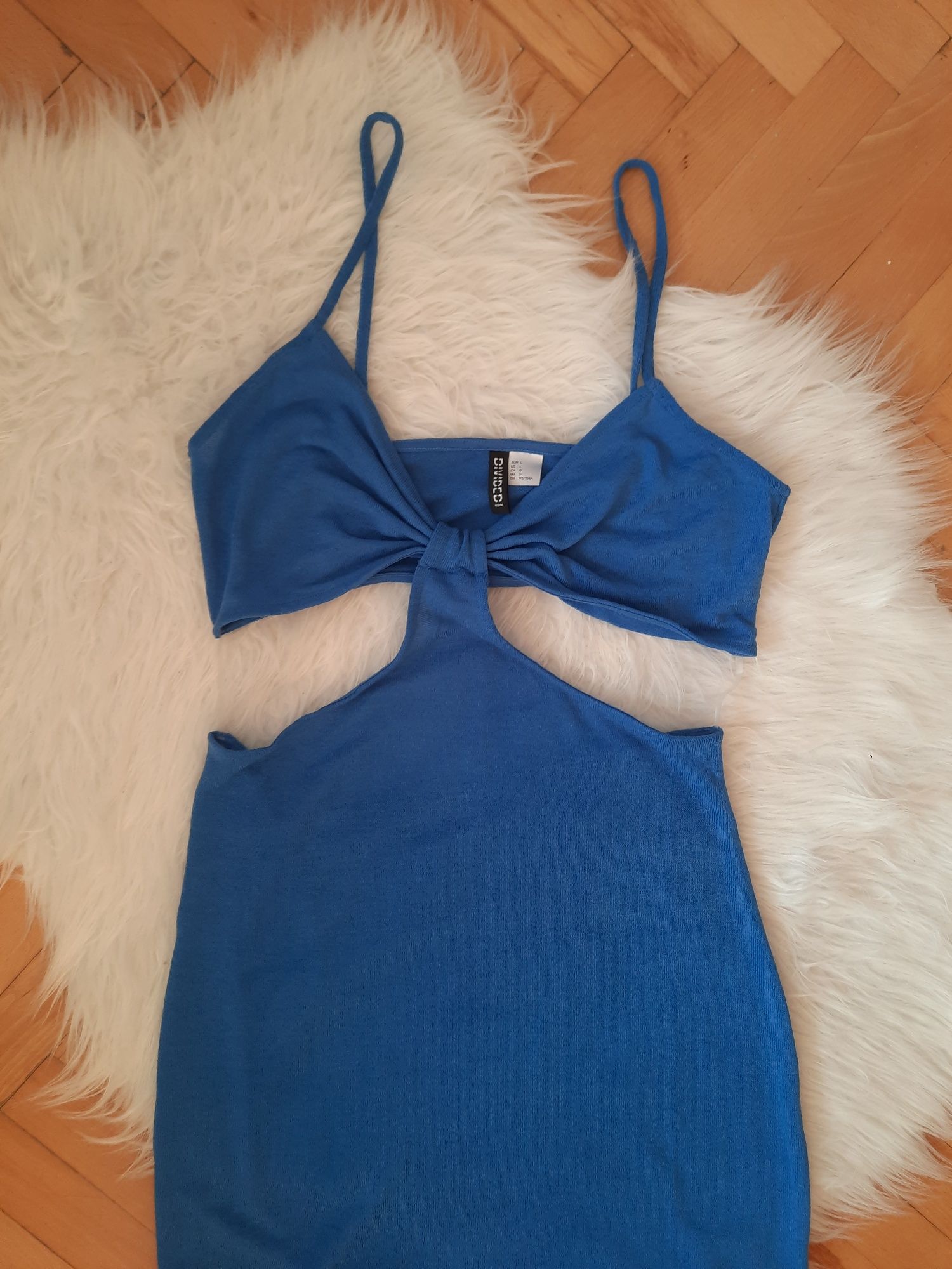 Śliczna sukienka H&M