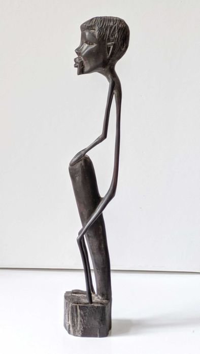 Esculturas estatuetas figuras africanas vintage Angola, em pau preto