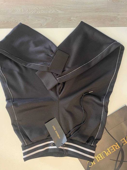 Брюки демисезон штаны джинсы женские черные весна- осень Love Republic