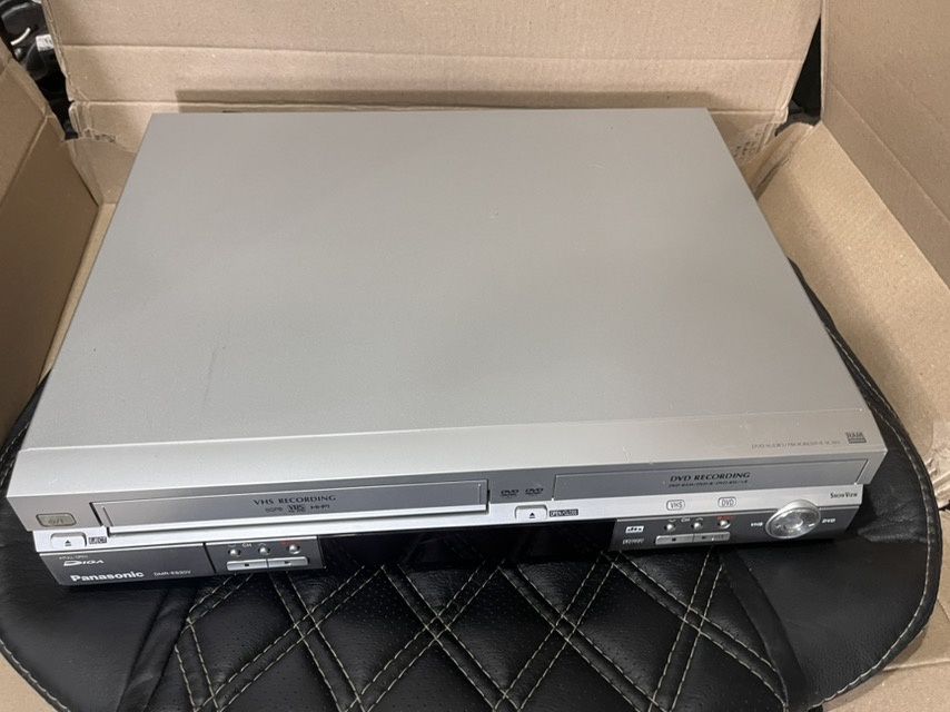 Видеомагнитофон Запись с кассеты на диск! Panasonic DMR-ES30V VHS/DVD