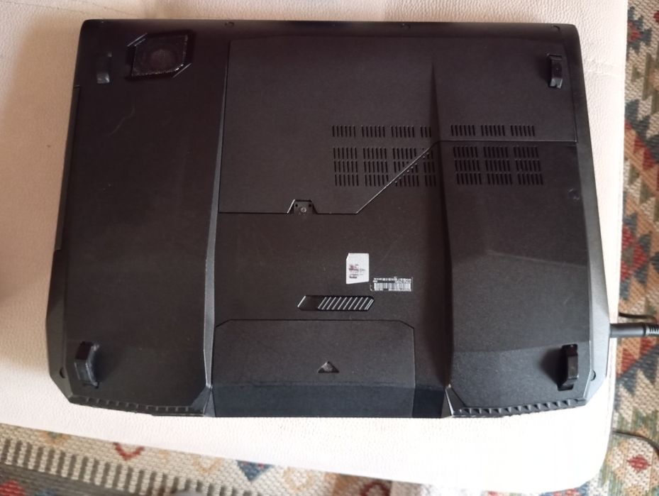 ASUS rog 17 polegadas