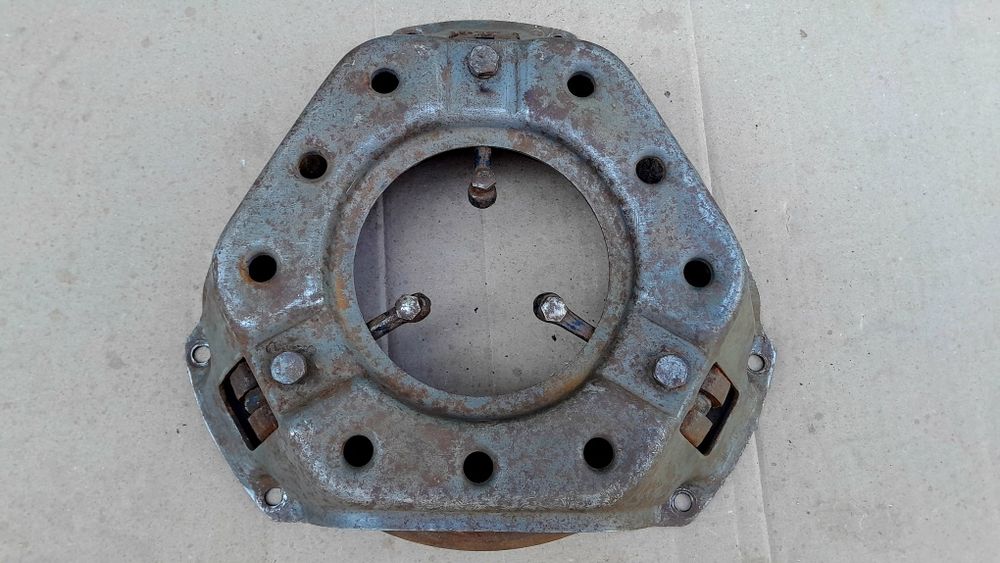 Корзина зчеплення УАЗ