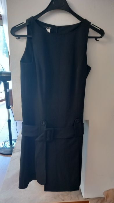 Sukienka Apart czarna na wesele, do szkoły