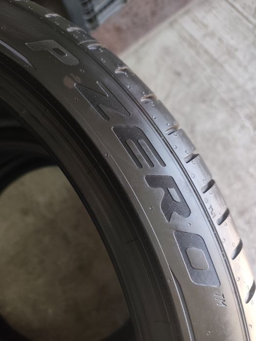 Pneus 275/35r21 Pirelli P Zero com 75% piso