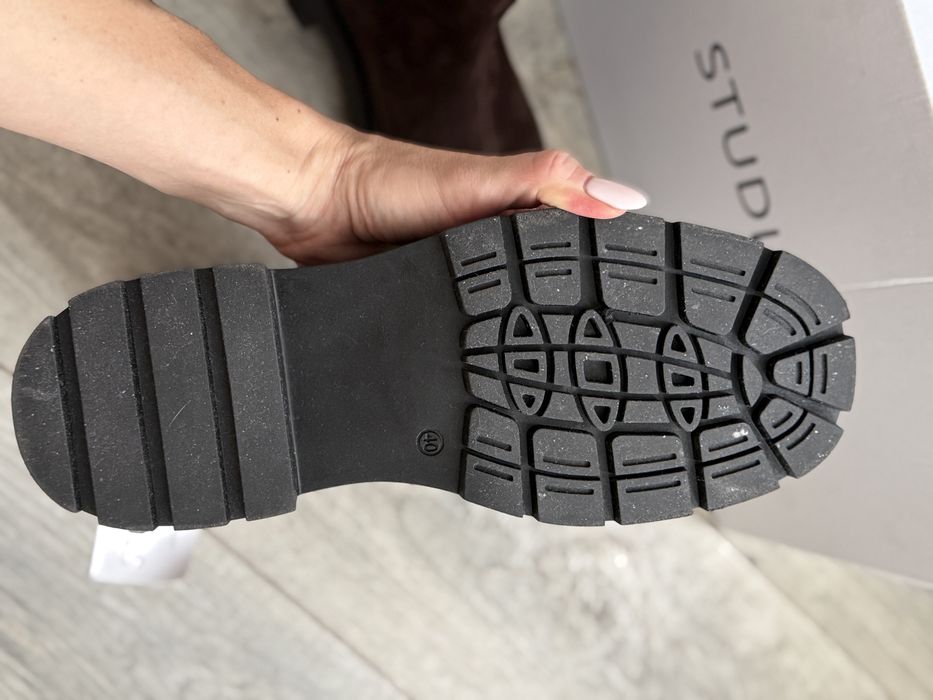 Осенние сапоги женские 40