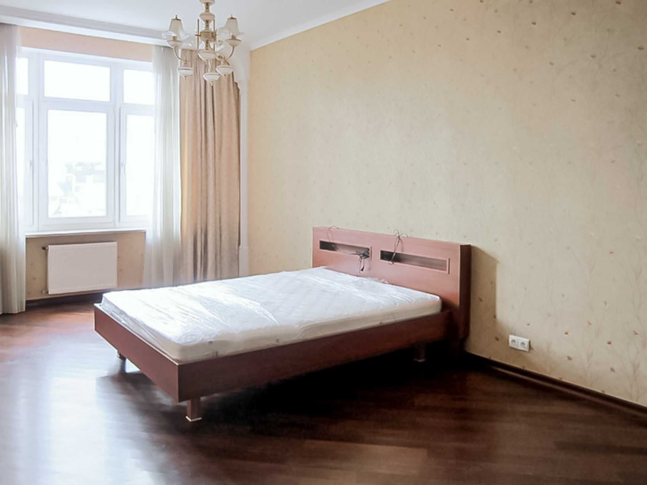 Оренда, квартири, Круглоуніверситетська, 3-5, 4 кімнати., 188 м, rent