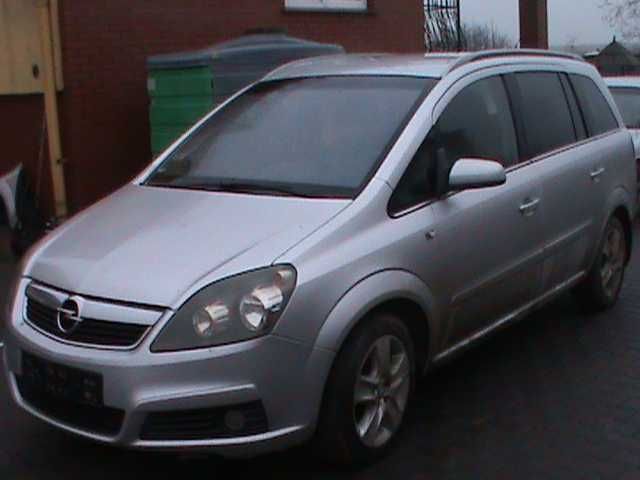 Opel Zafira B Lampy zderzak klapa drzwi Kod lakieru Z 157