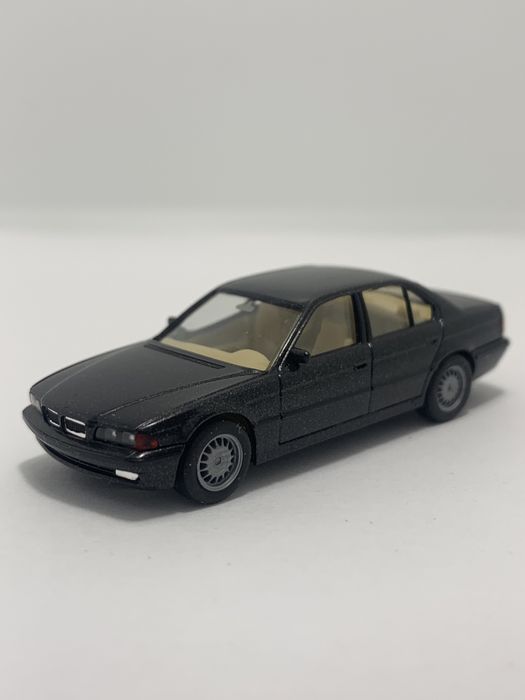 BMW 7 da Herpa 1/87