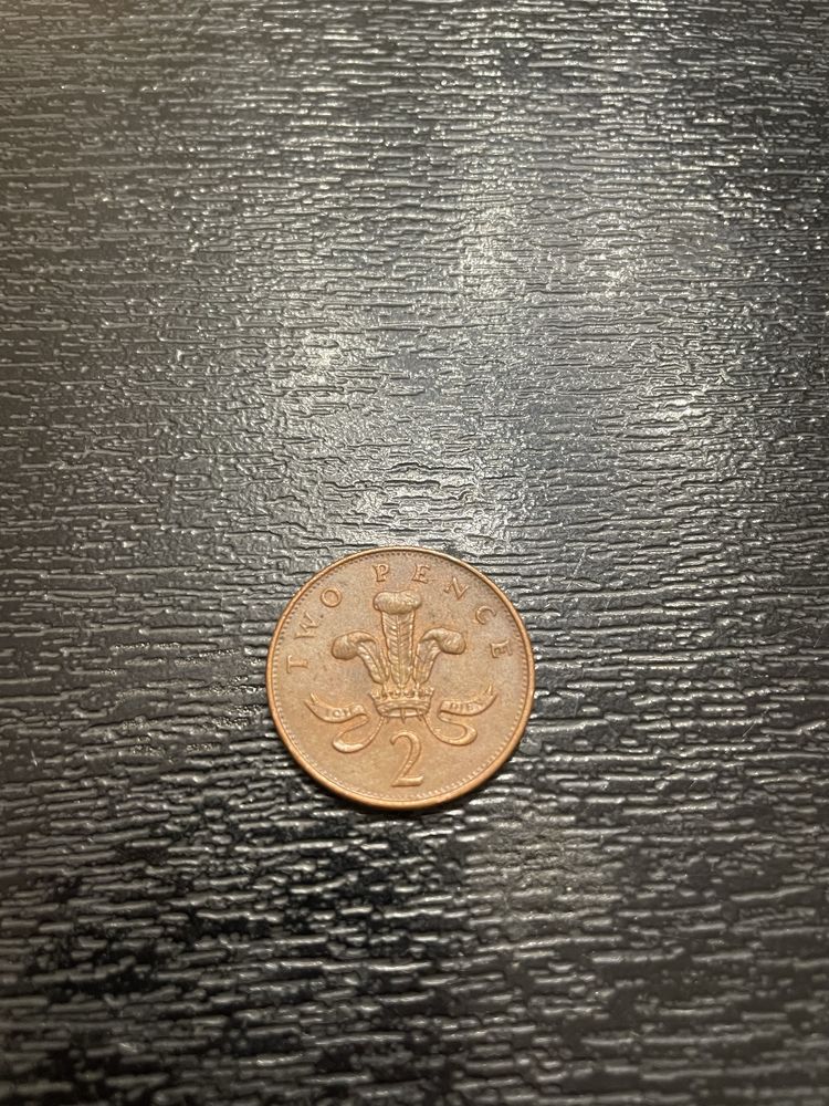 Монети new pence 2 1971, two pence 1992,2001, 5fr 2011