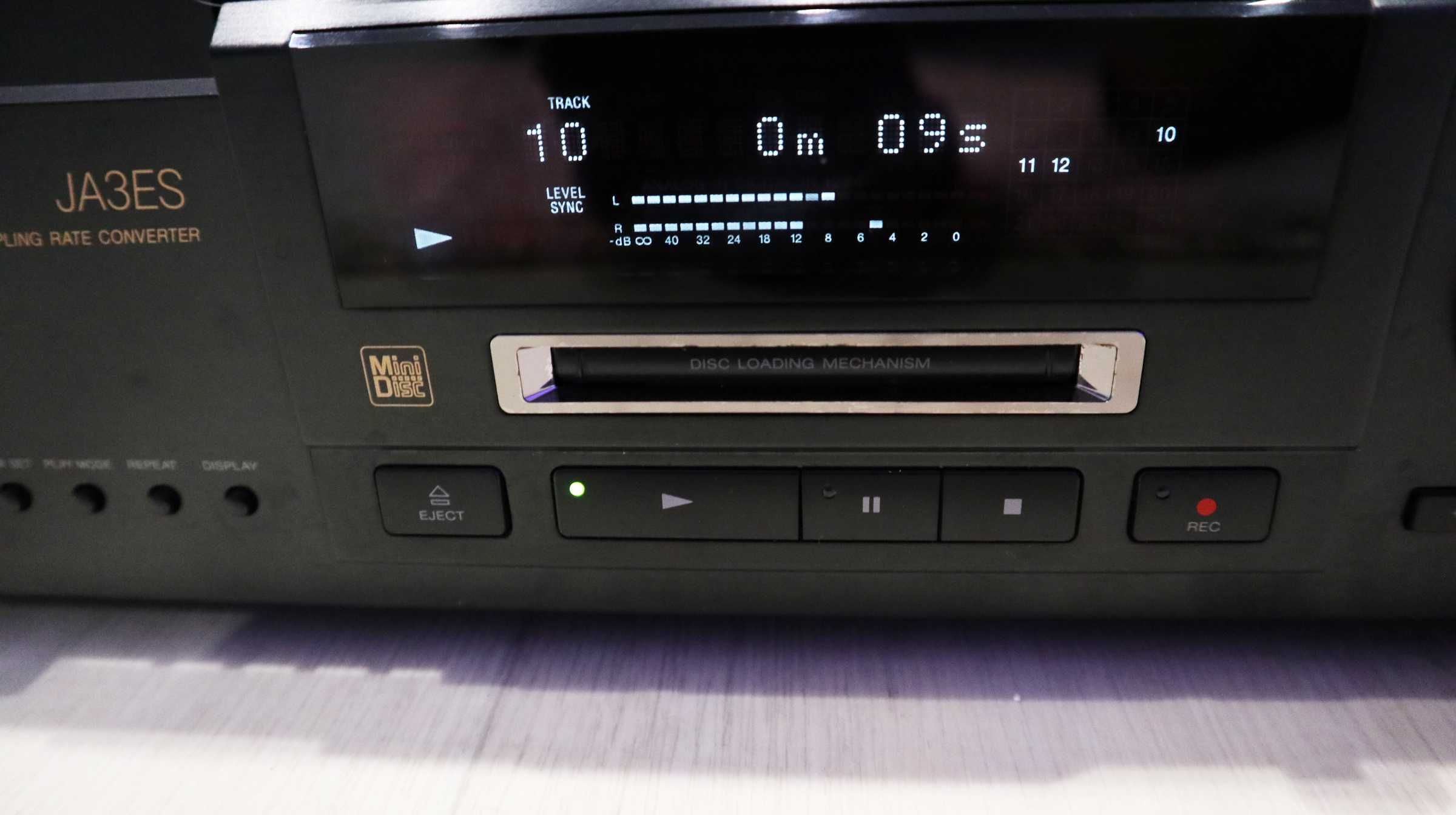 Проигрыватель рекордер мини-дисков Sony MDS-JA 3 ES Япония
