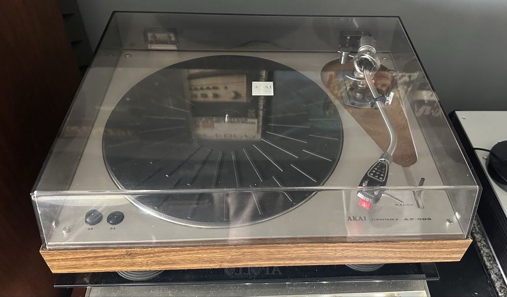 Akai AP-005 -+ Braço Acos Lustre GST-1 - Gira discos vintage