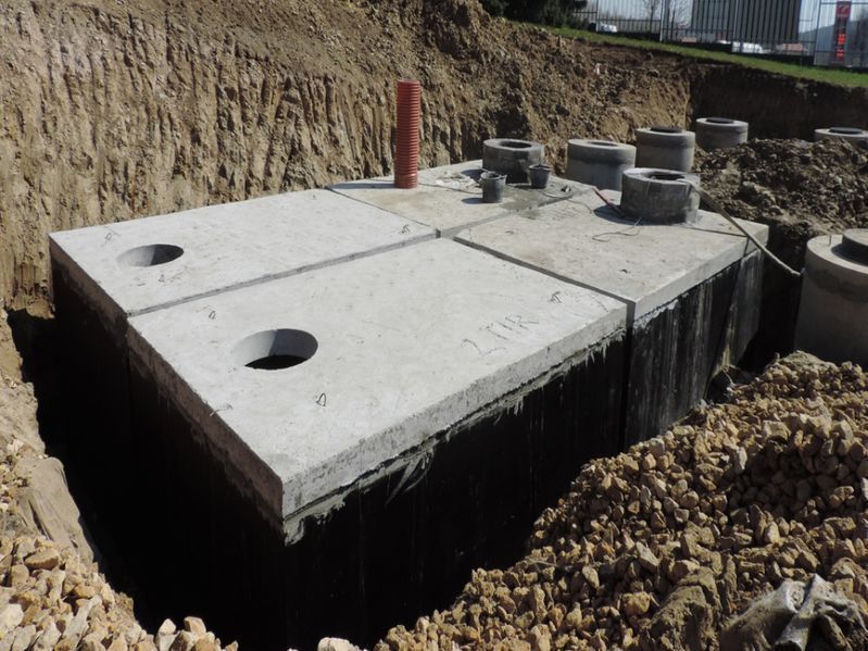 Zbiornik betonowy 10m3 na gnojówkę, szambo, deszczówkę WRZEŚNIA