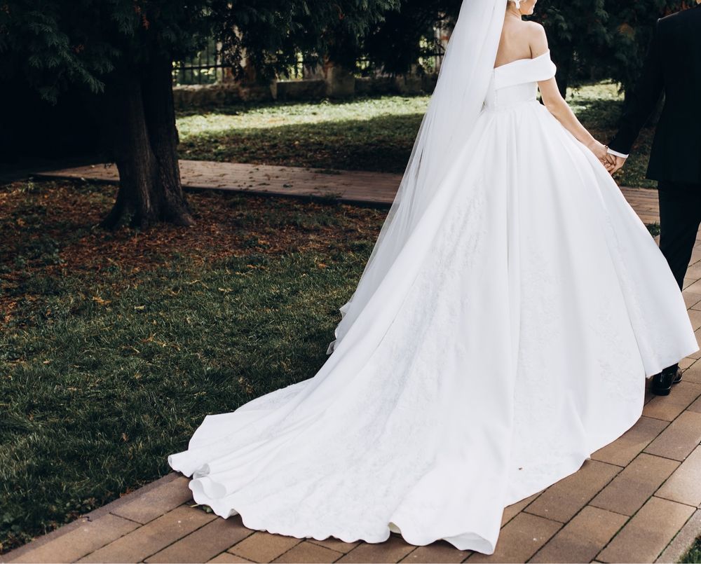 Весільна сукня Virginia Milla Nova