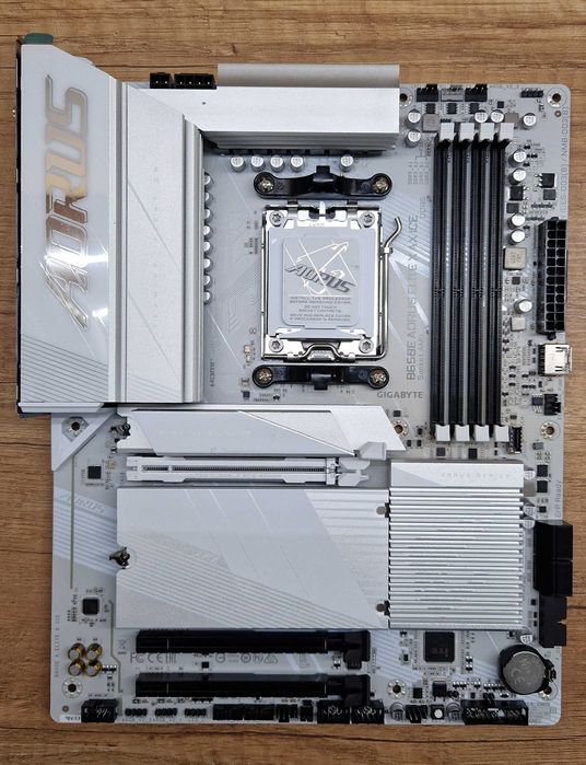 Płyta główna Gigabyte B650E AORUS ELITE X AX ICE box gwarancja  N2324