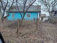 Продам будинок з приватизованою ділянкою 10 сот