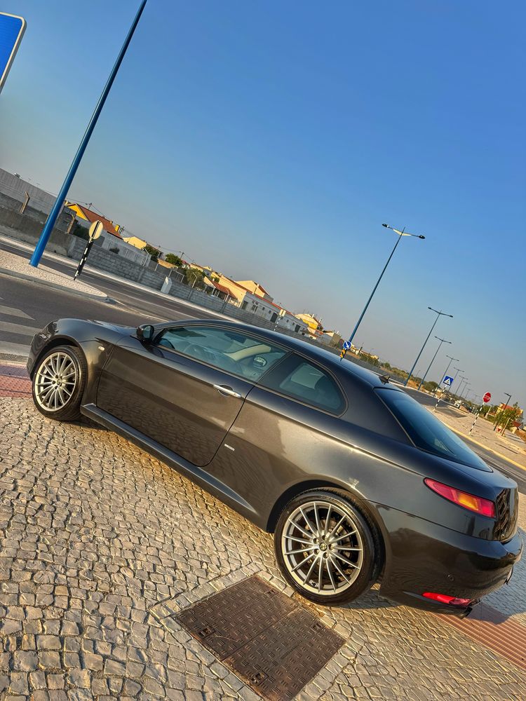 Alfa Romeu GT by Bertone 1.9JTD 150cv