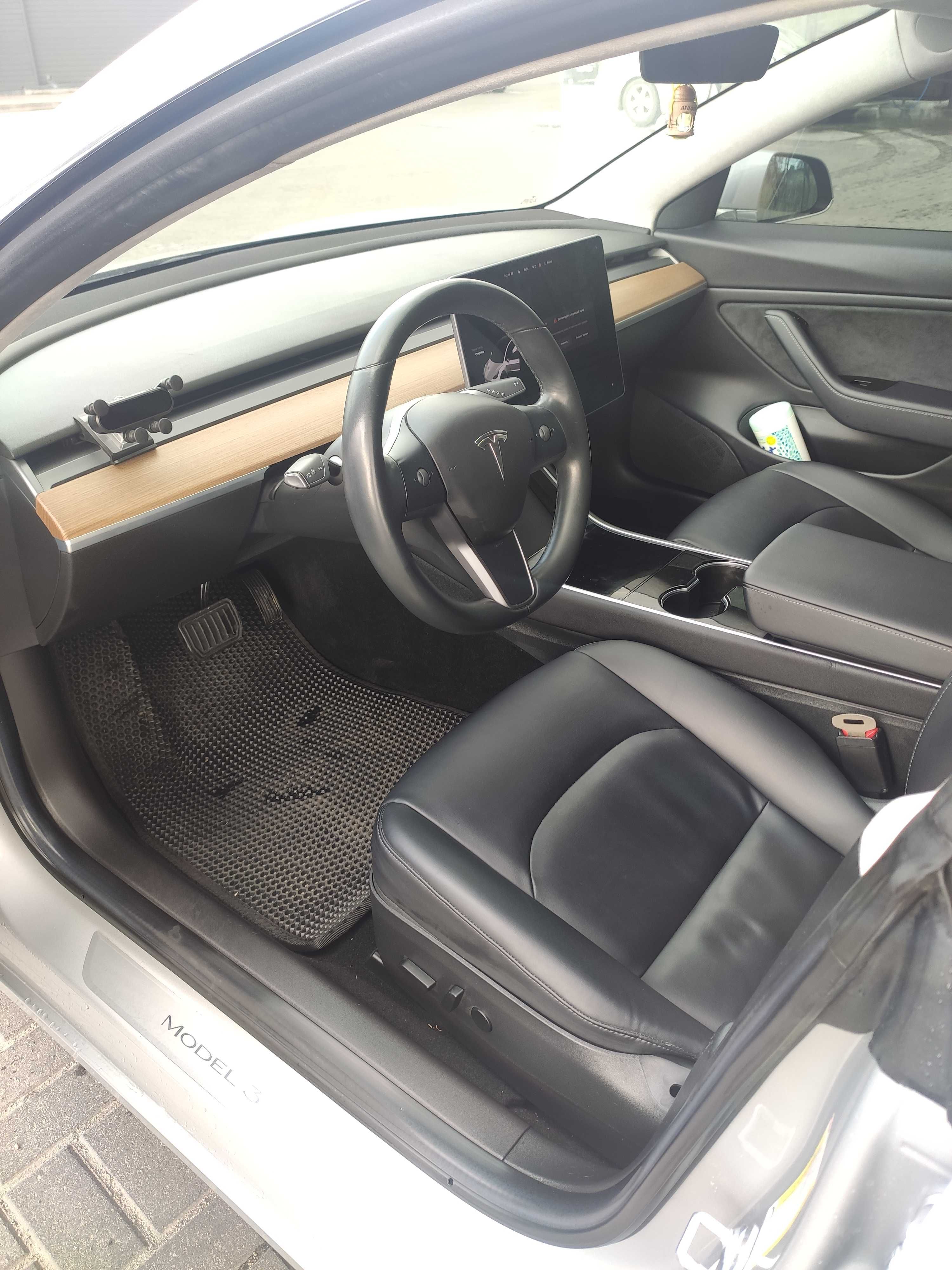 Tesla Model 3 Long Range