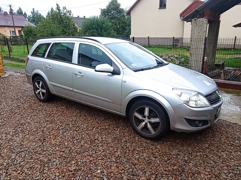 Opel Astra h kombi 1.6