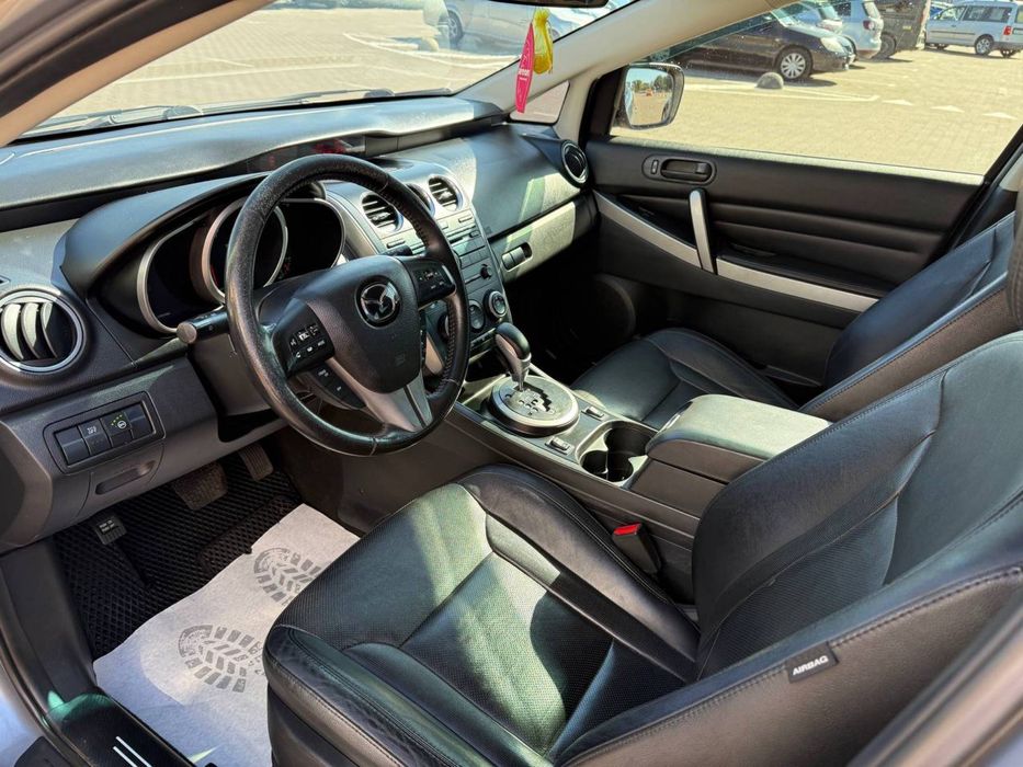 Автомобіль  Мазда СХ-7