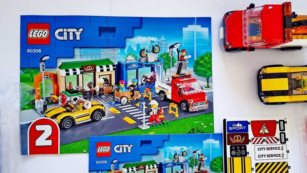 Lego City 60306 Shopping Street em peças novas semi montado