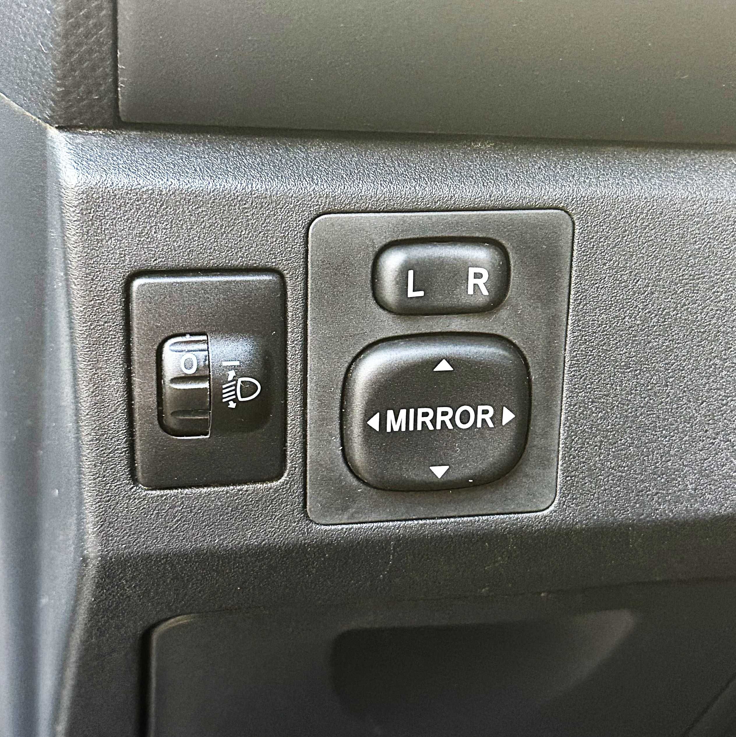 Toyota Yaris 1.0 VVT-I A/C GPS Rock in Rio Special Edition