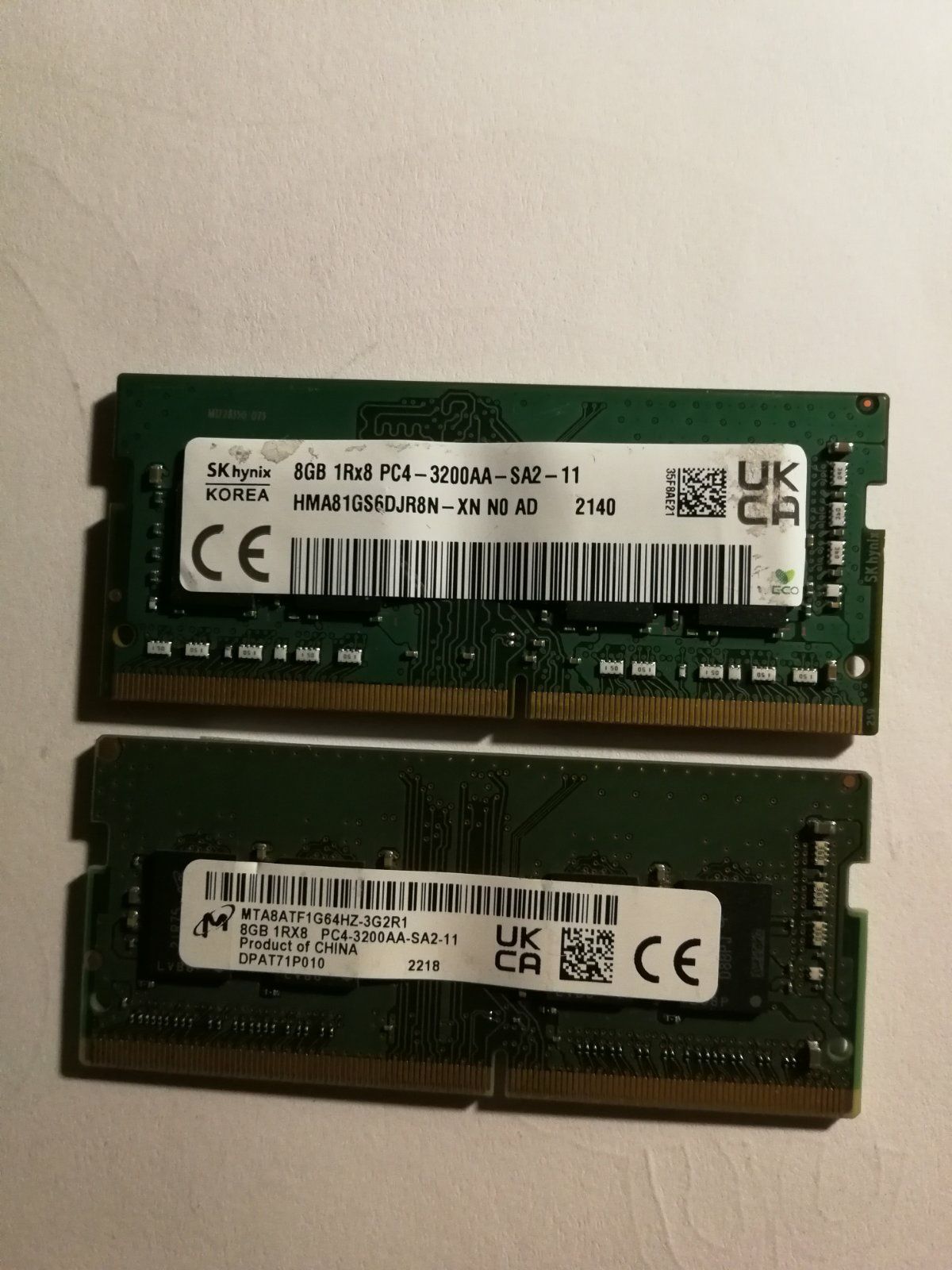 DDR4  на 8 гб 2133, 2666, 3200 оперативна память .
