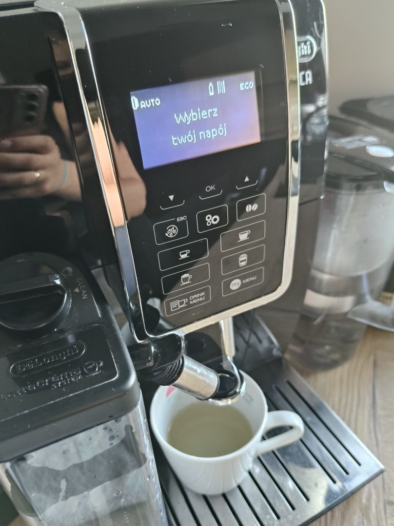 Ekspres DeLonghi