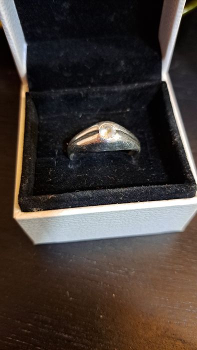 Anel em prata homem.