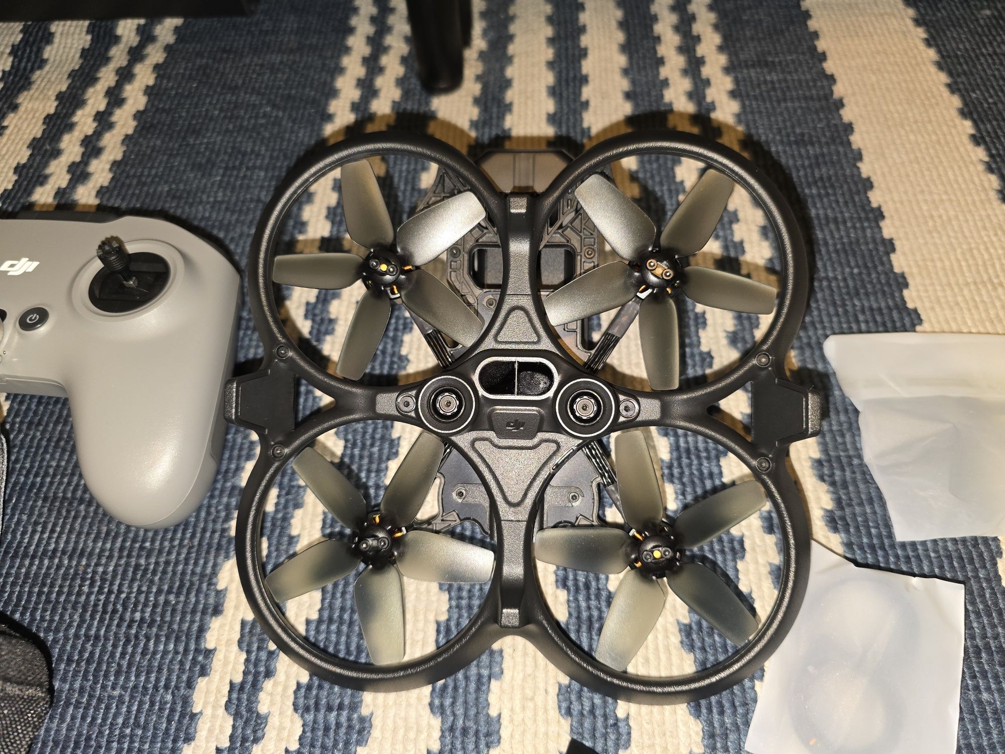 Dron Fpv DJI Avata + goggles integra + remote controller 2