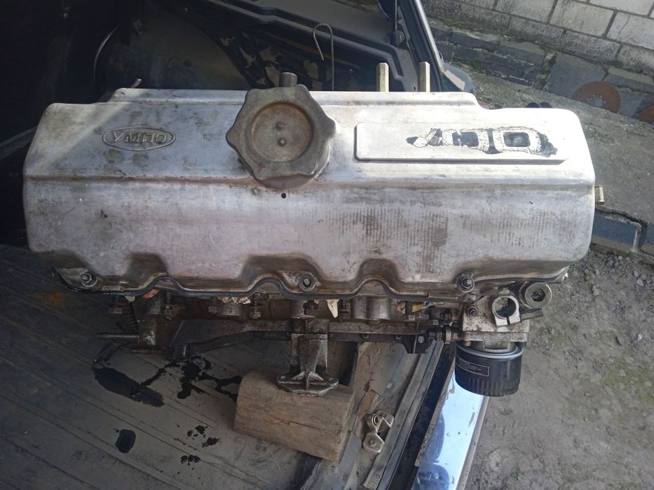 Продам мотор 1,7 по частинах