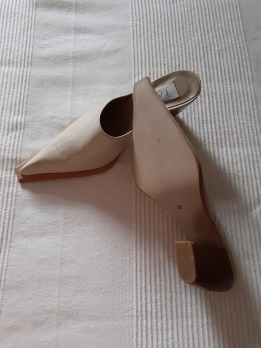 Socas / Sapatos vários modelos em pele - NOVAS