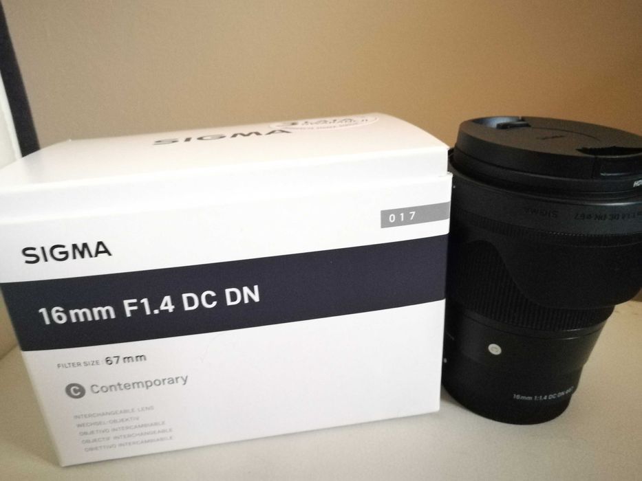 V' Kamera Sony a6100 + Sigma C 16 1.4 - gwarancja 1 rok