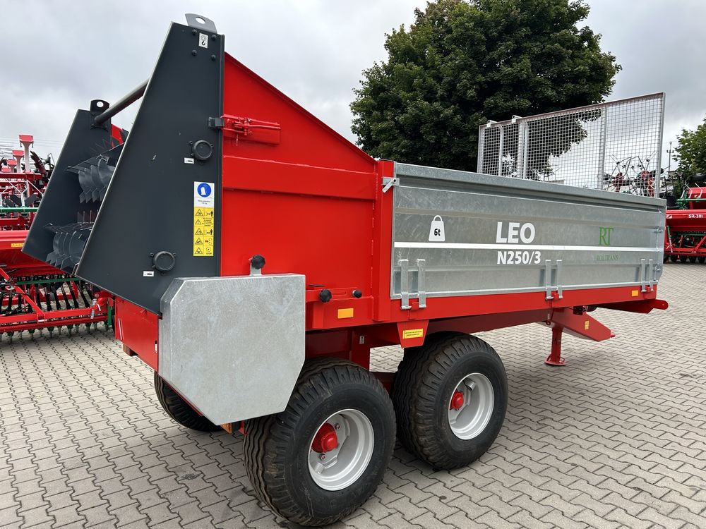 Rozrzutnik Obornika 6 t Tandem Roltrans LEO N250/3