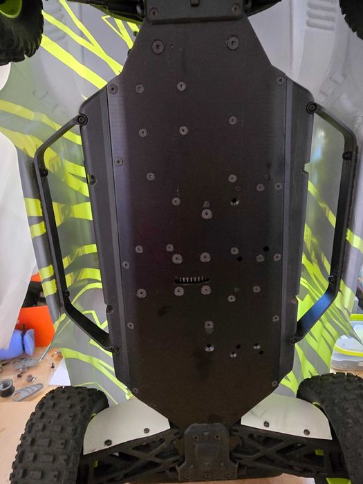 Carro  rc Arrma mojave 6s