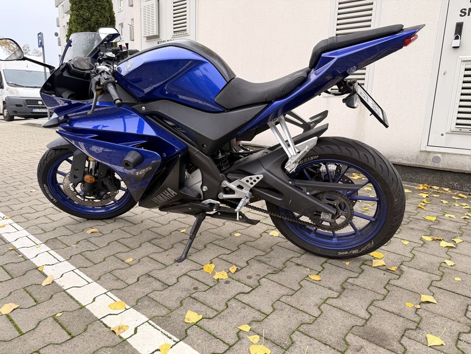 Yamaha yzf r125