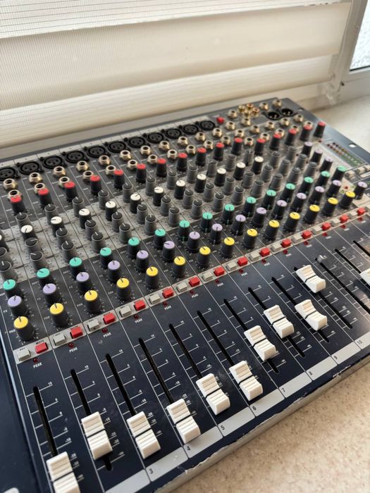 Продам ASHLY LX308B