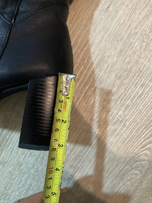 Продам зимові ботфорти чоботи, шкіра.