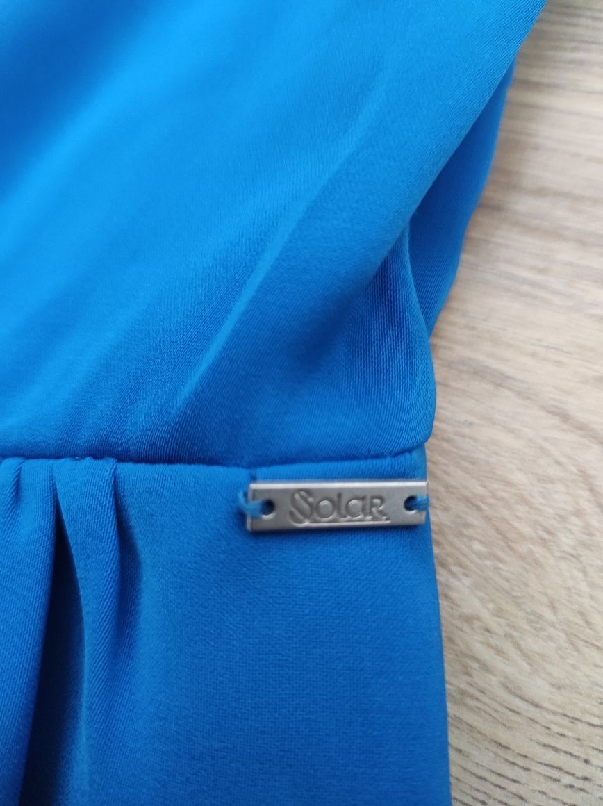 Sukienka niebieska 38 M Solar kopertowa maskująca koktajlowa elegancka