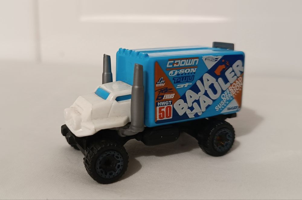 Camião Baja Hauler. Mattel. 7 Cm